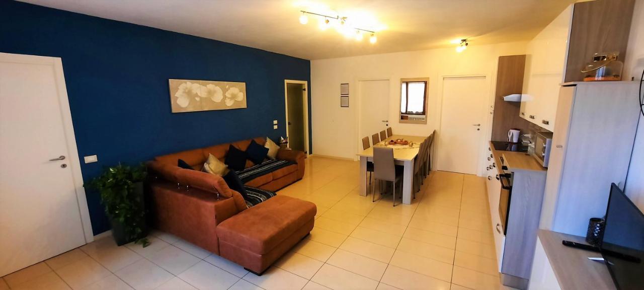 Lucini Ai Portici Apartment Tirano Exterior photo